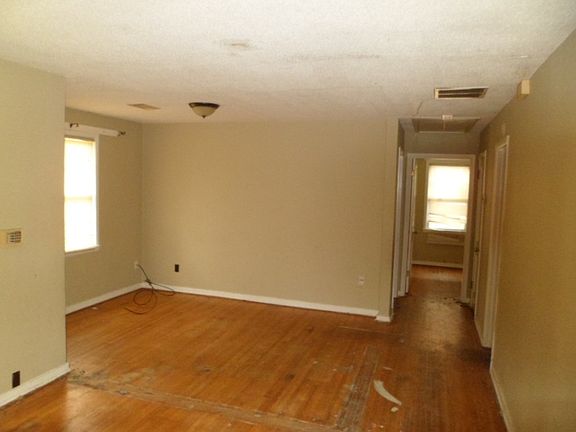 2nd image of 4226 Gailwood Ave