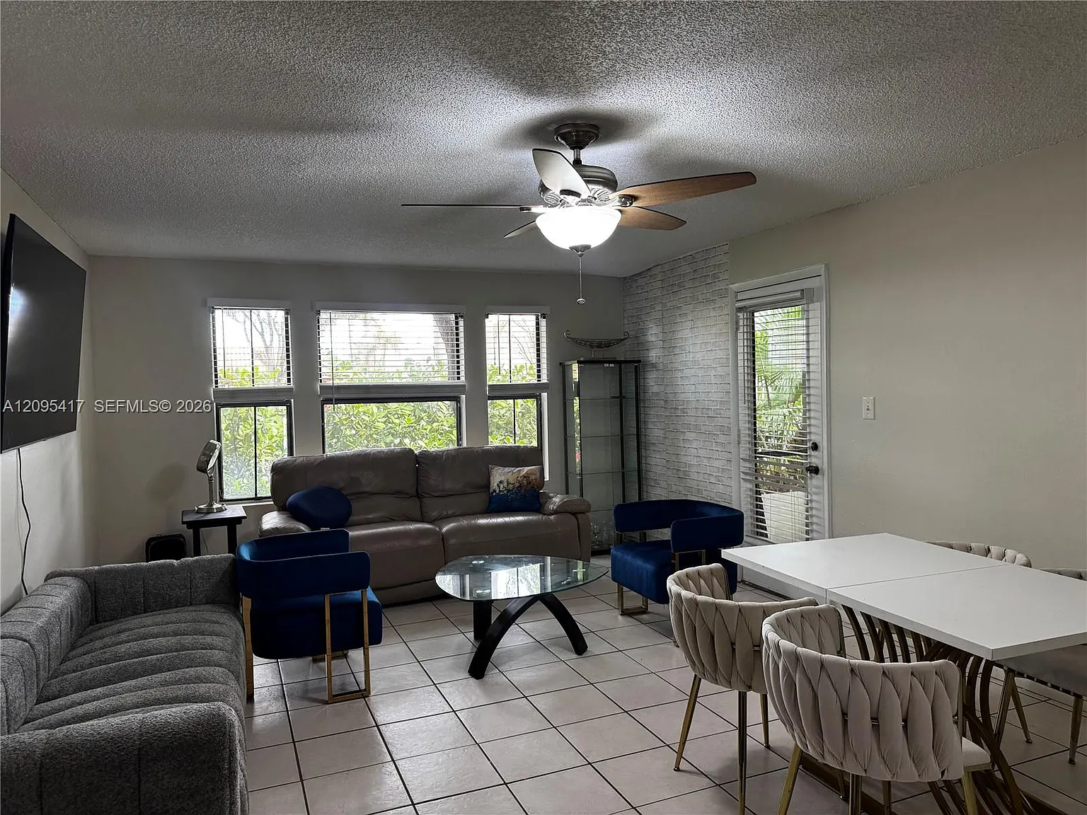 Biscayne Beach Club Condo — Photo 1