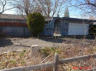 930 Tillman Ln, Gardnerville, NV 89460