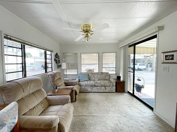 4th image of 4220 E Main St #E22