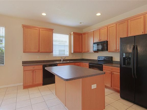 4th image of 13000 Turnstone Ct