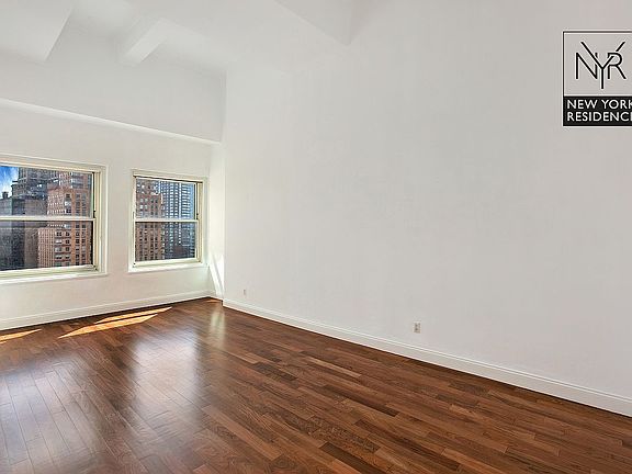 3rd image of 88 Greenwich St APT 1702