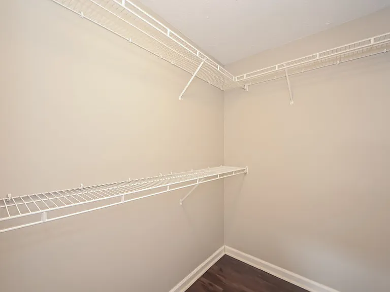 604 Parrish Pl — Photo 12
