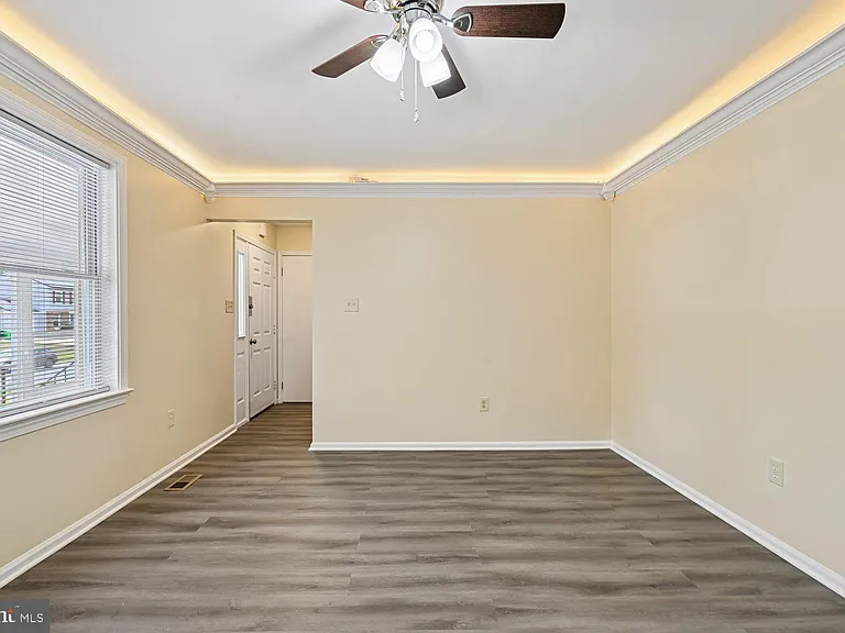 8805 Bolero Ct — Photo 6