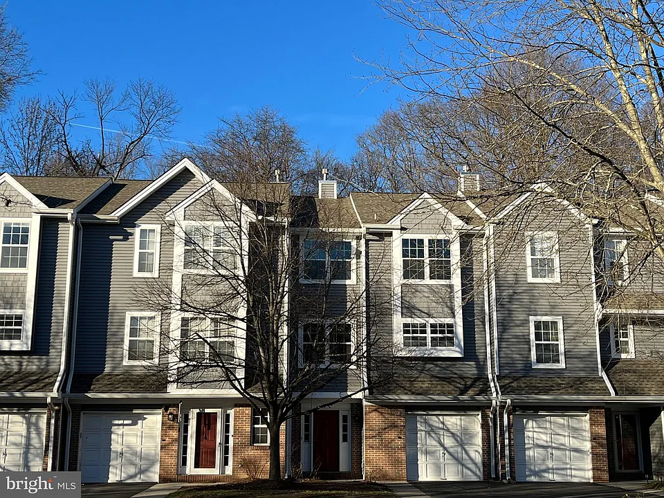 15 Halstead Pl