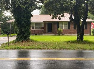 1410 Bolton Rd NW, Atlanta, GA 30331