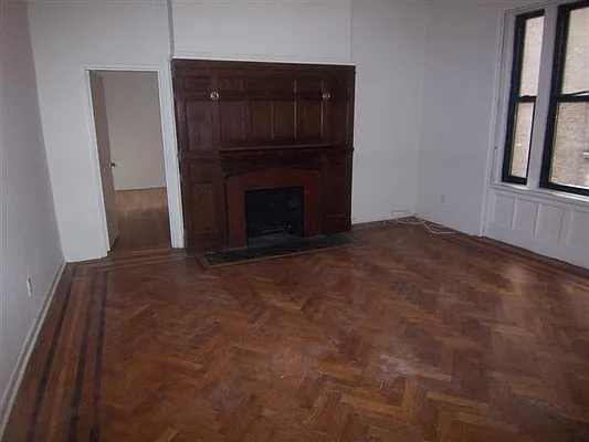 Rented by Susan Finkel, LREB | media 22