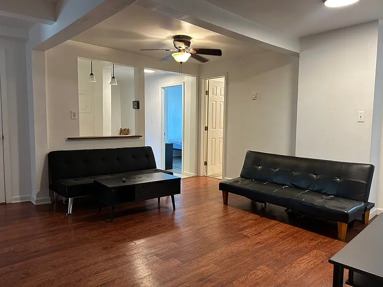 61 Walnut St #2 — Photo 2