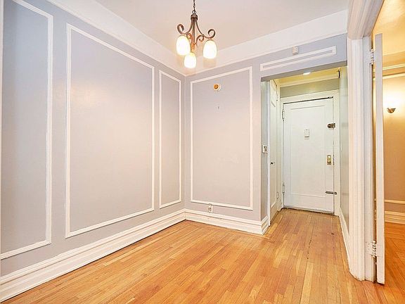 2nd image of 870 W 181st St APT 23