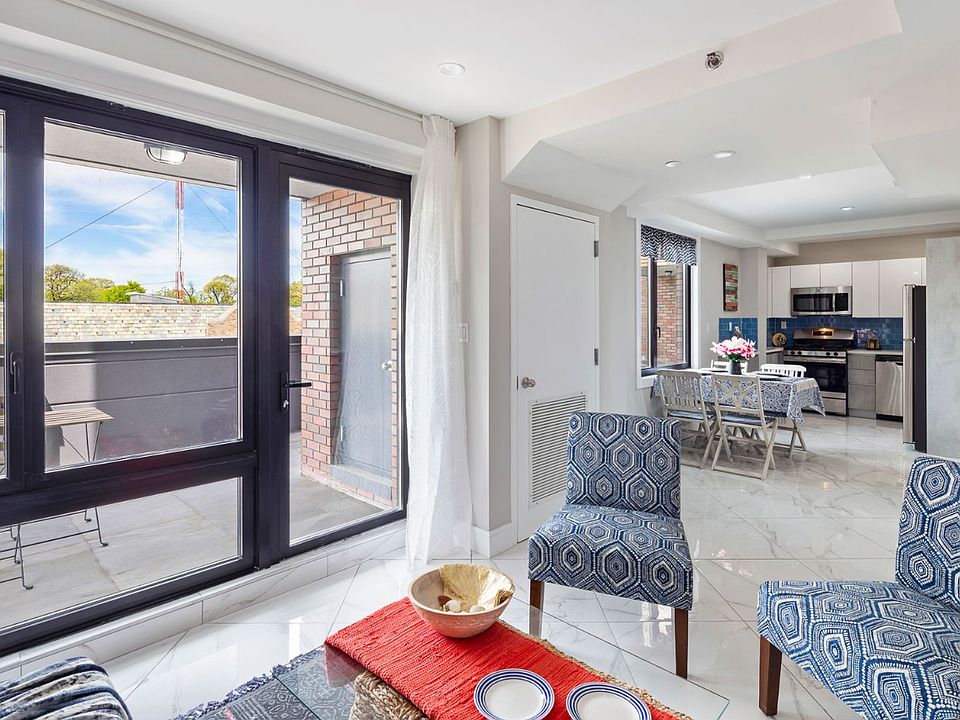 1st image of 17730 Wexford Ter Penthouse 802