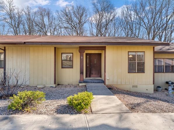 5 Yates Ln, Bella Vista, AR 72714