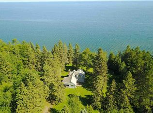 604 Old North Shore Rd, Two Harbors, MN 55616