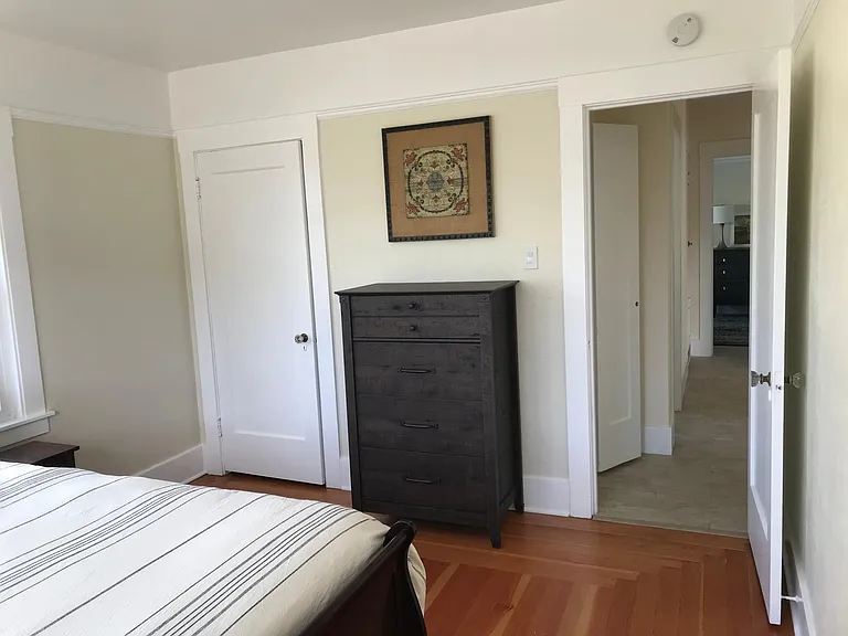2511 J St — Photo 6