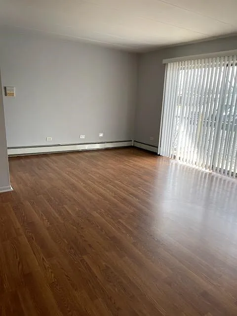 1 bed, $1,300 — Photo 2