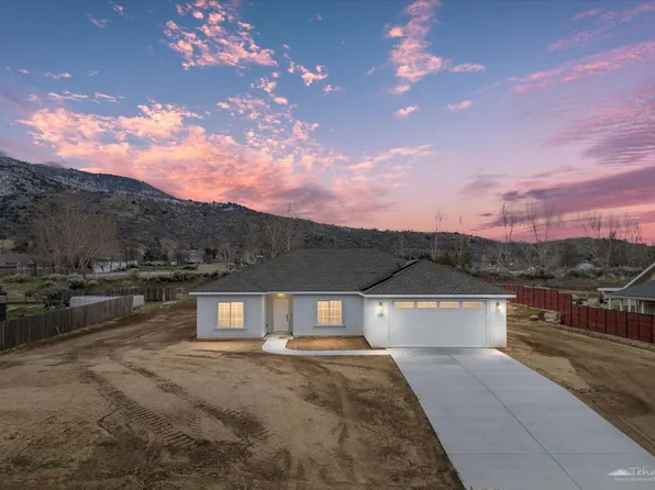 27420 Man O War Dr, Tehachapi, CA 93561