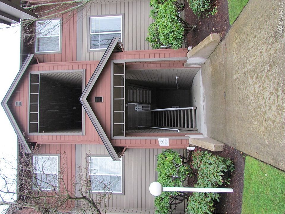 1st image of 10825 SE 200th St #203