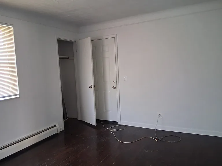 2605 Chesterfield Ct #4 — Photo 1