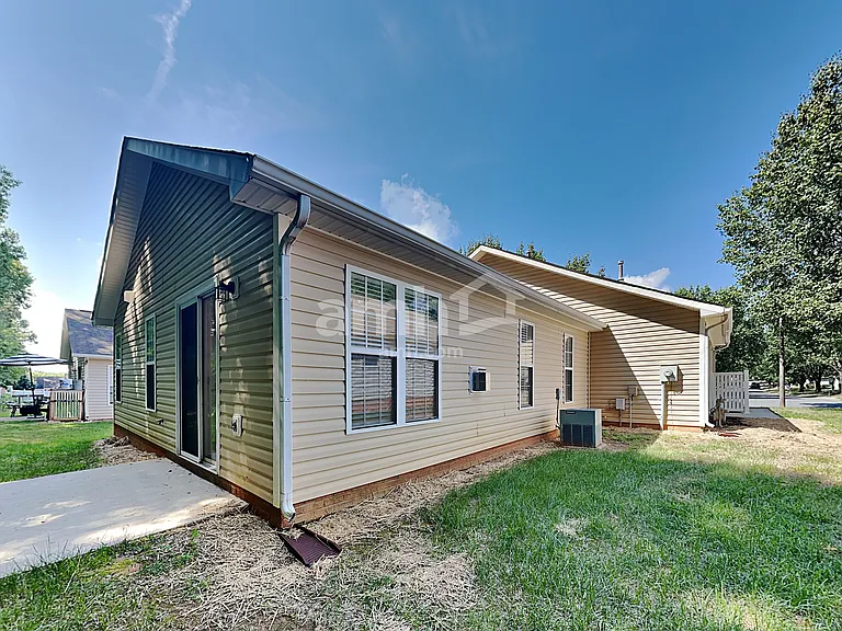 5500 Regent Village Dr — Photo 19