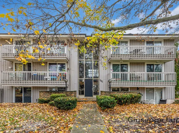 2581 Ridgecroft Dr SE APT 102, Kentwood, MI 49546