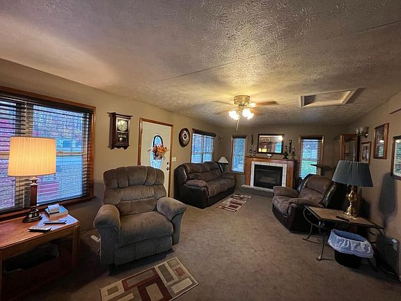 4th image of 106 Forest Park Ct