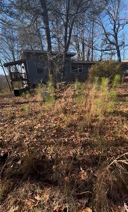 1st image of 2037 Parker Rd