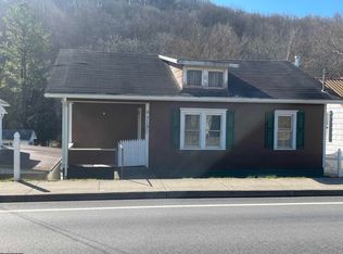 715 W 2nd St, Weston, WV 26452