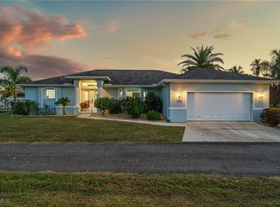 3597 Gondola Ln, Saint James City, FL 33956