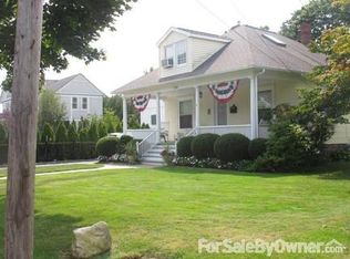 320 Rider Ave, Patchogue, NY 11772