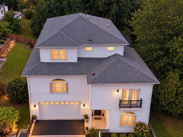 3912 17th St, Chesapeake Beach, MD 20732