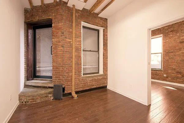 Rented by WRE Group | media 14