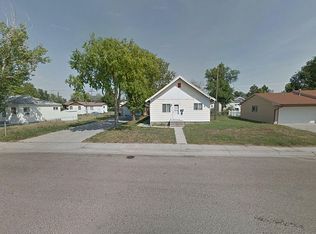 517 N Terry Ave, Hardin, MT 59034