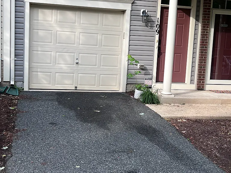 109 Saginaw Dr — Photo 49