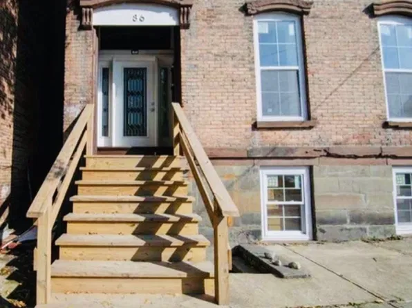 86 9th St #1, Troy, NY 12180