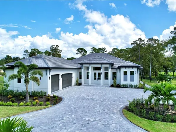 428 21st ST SW, NAPLES, FL 34117