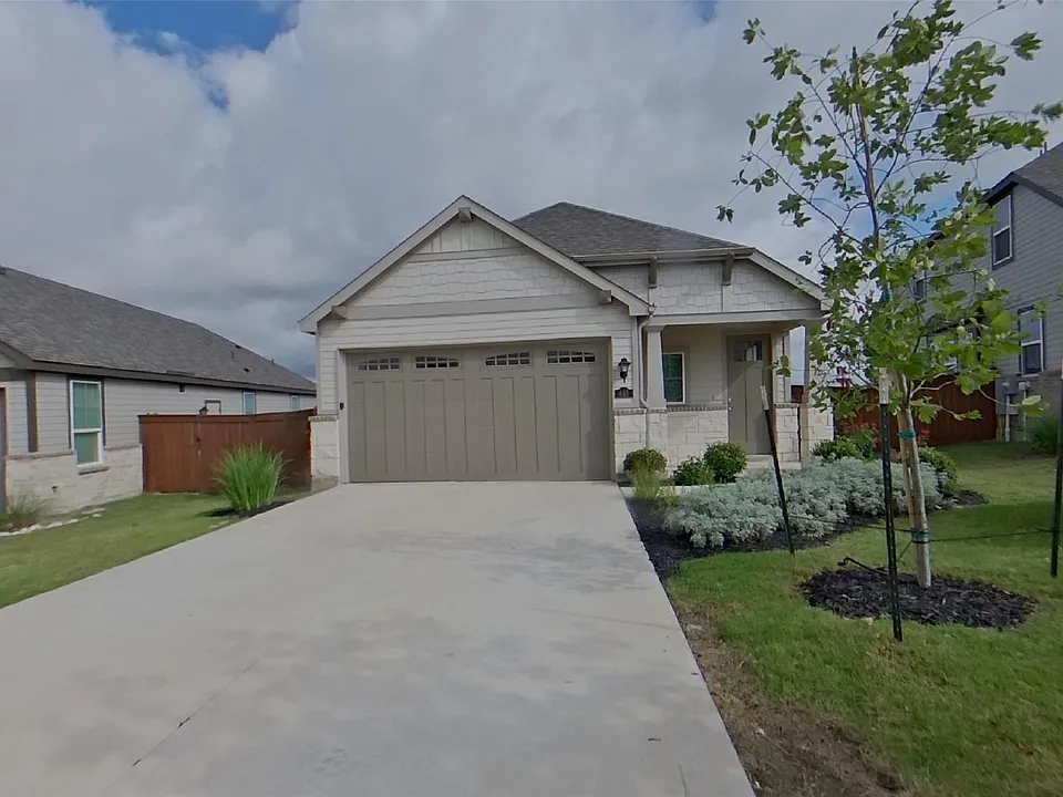 445 Raglands Rd