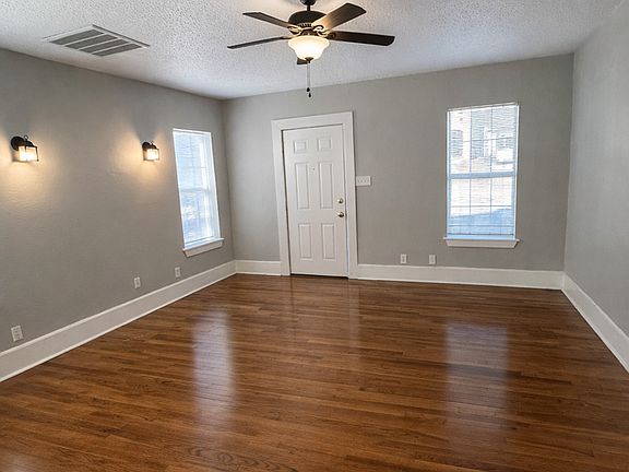 3rd image of 514 Fulton Ave APT 2