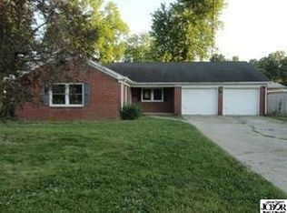 302 Highview Dr, Brownstown, IN 47220