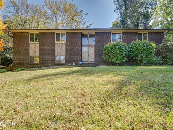 5424 Yosemite Trl, Knoxville, TN 37909