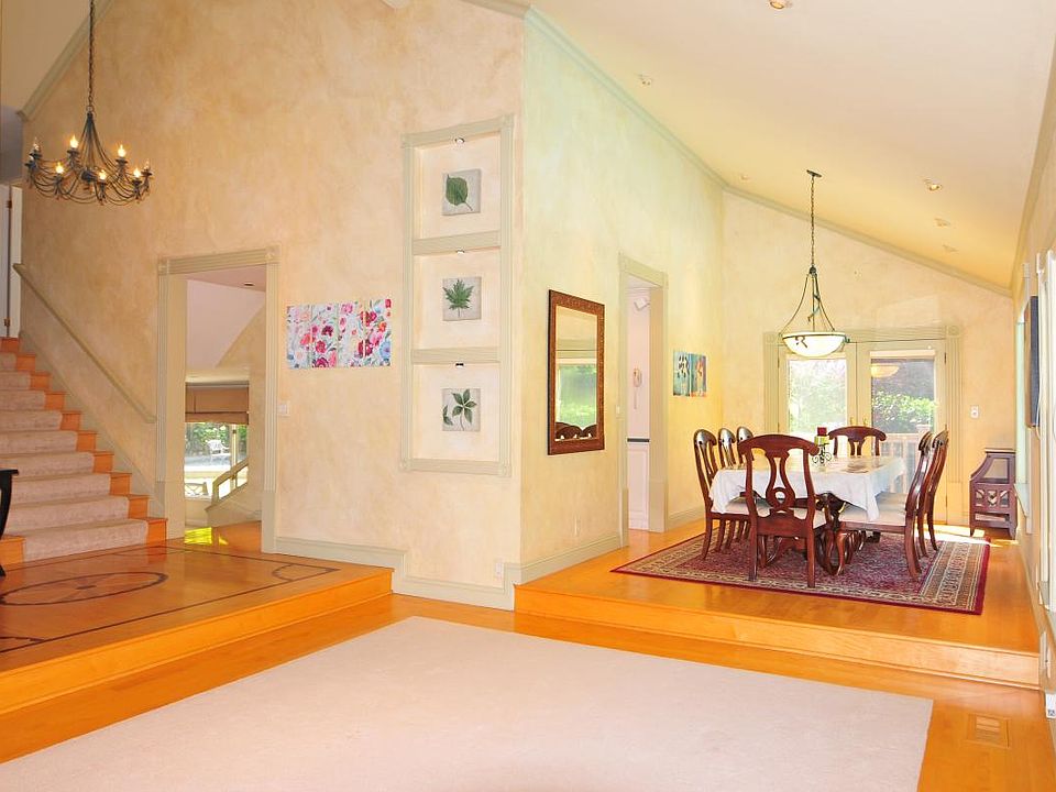 well designed floor plan and interior