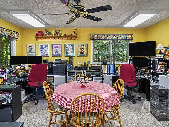4th image of 39 Palencia Ln