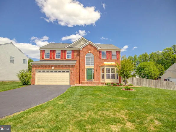 9311 Michael Ct, Manassas Park, VA 20111