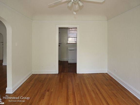 4th image of 3643 N Greenview Ave APT 1A