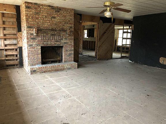 5th image of 3370 Evangeline Dr