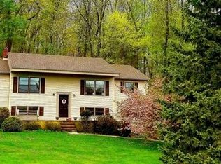 6 Ekes Ct, Vernon, NJ 07461