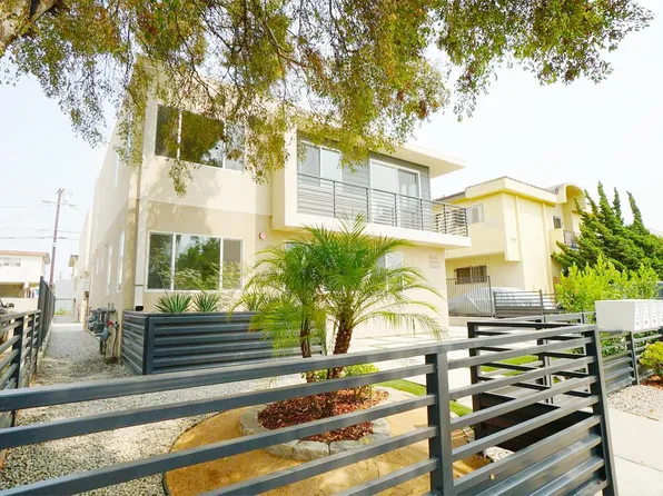 4543 Saturn St #1/2, Los Angeles, CA 90019