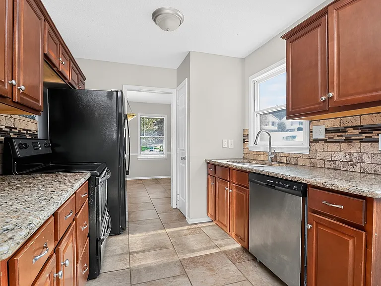 128 Antelope Dr — Photo 4