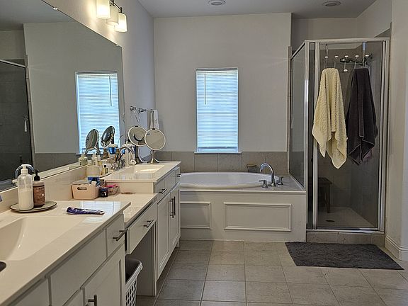 4th image of 101 Harwood Dr