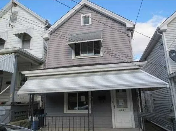 306 1/2 Crest Ave, Charleroi, PA 15022