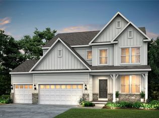 180 Country Meadow Ln, Wadsworth, OH