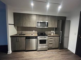 1700 Avenue Rd #212, Toronto, ON M5M3Y4